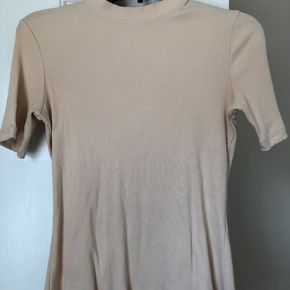 Mock neck short sleeve sweater  sz small